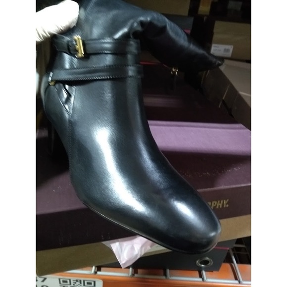 Johnston & Murphy Eleanor Belted Boots Women's Black 6.5